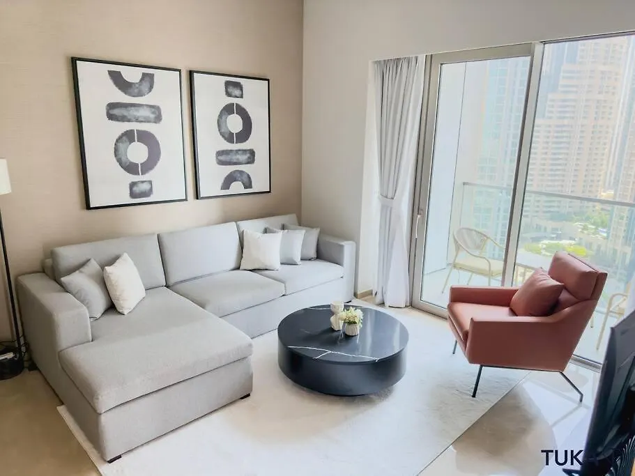 Infinity Pool - Luxury 2-Bhk - Dubai Fountain View Apartment 0*,  United Arab Emirates